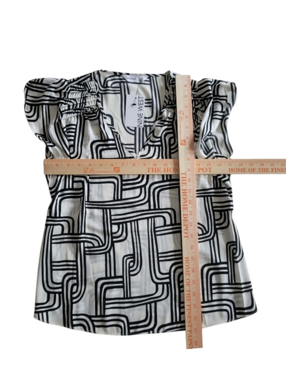 NWT Women's Nine West White/Black Short Sleeve V-Neck Blouse - XS - Picture 10 of 10